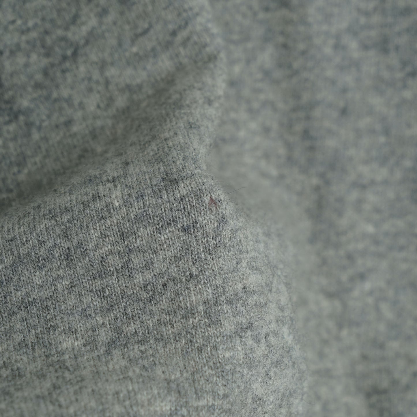 Glanbrig of Scotland Cashmere Sweater / Late ’80s–Early ’90s (Made in Sctotland)
