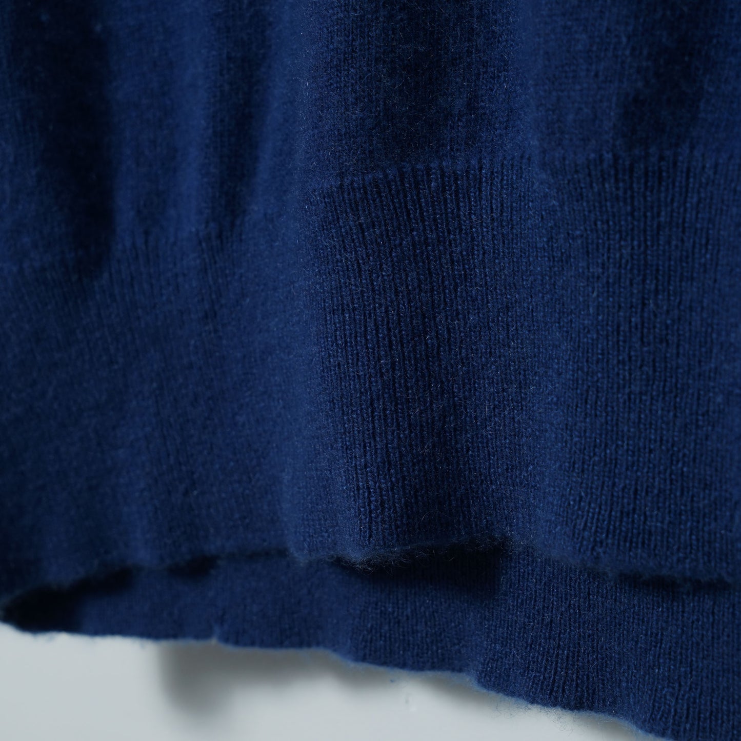 Aquascutum Pure Cashmere Knit Vest / Early ’90s-Mid '90s (Made in Scotland)