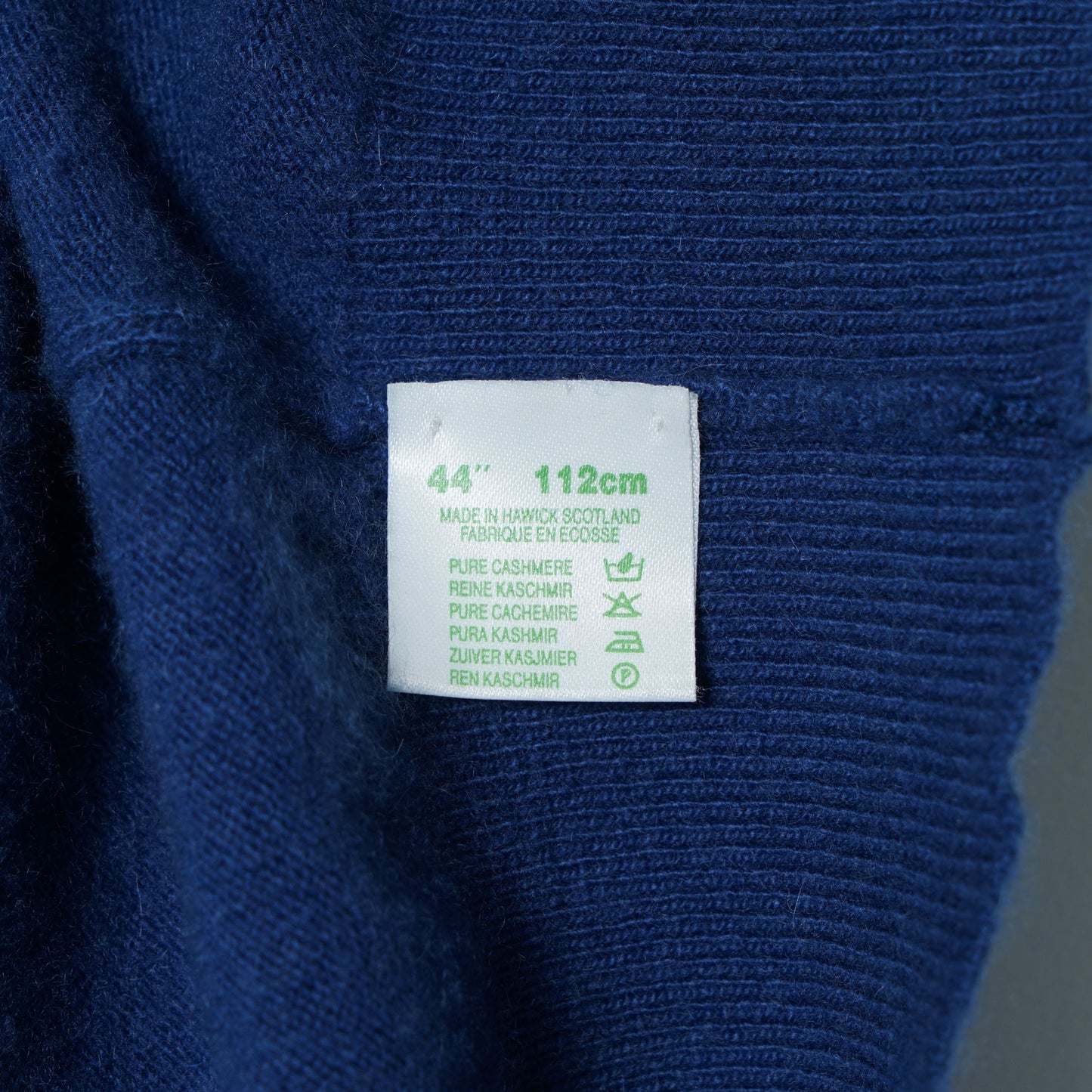 Aquascutum Pure Cashmere Knit Vest / Early ’90s-Mid '90s (Made in Scotland)