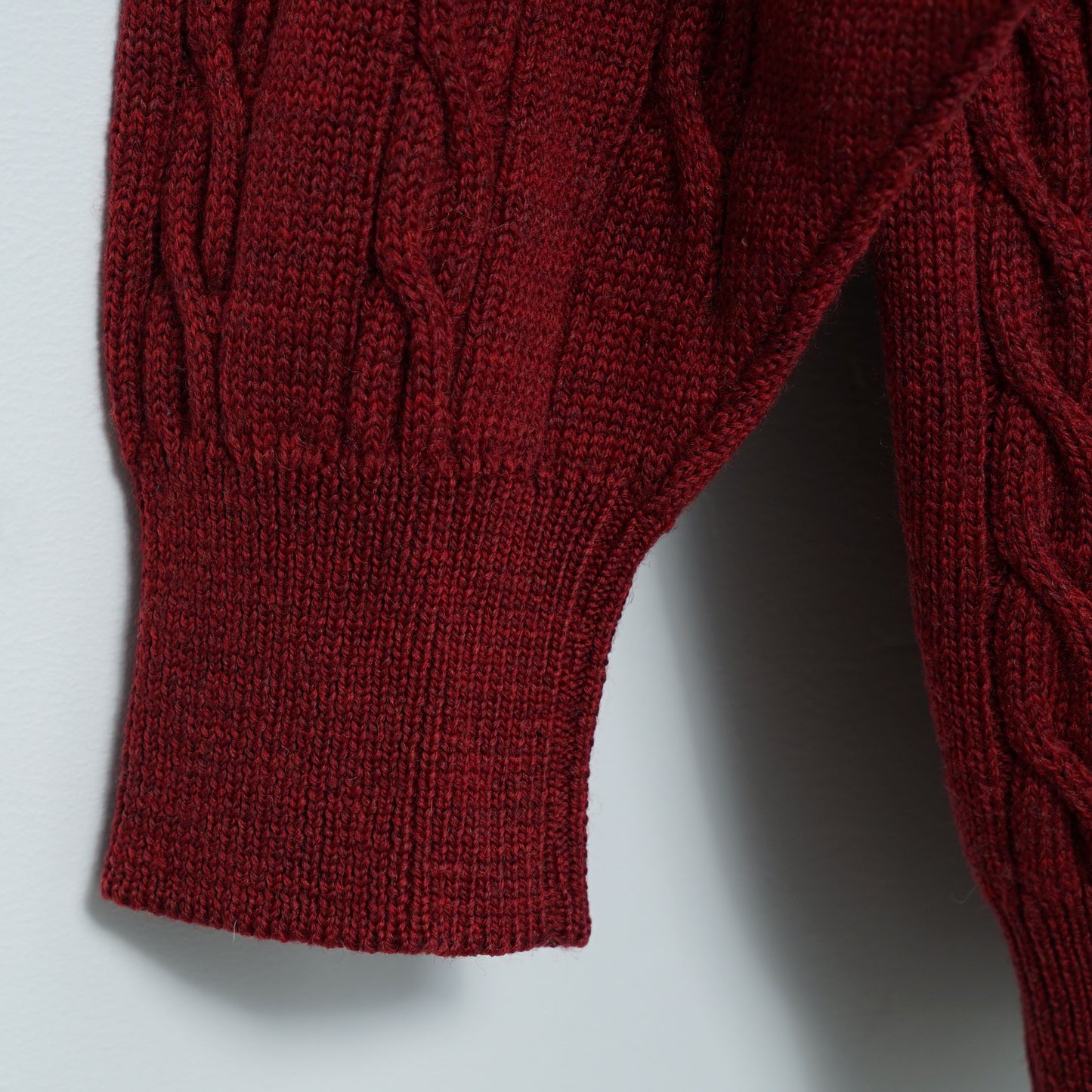 Pringle of Scotland Cable Knit Sweater / Late ’90s-Early '00s (Made in Scotland)