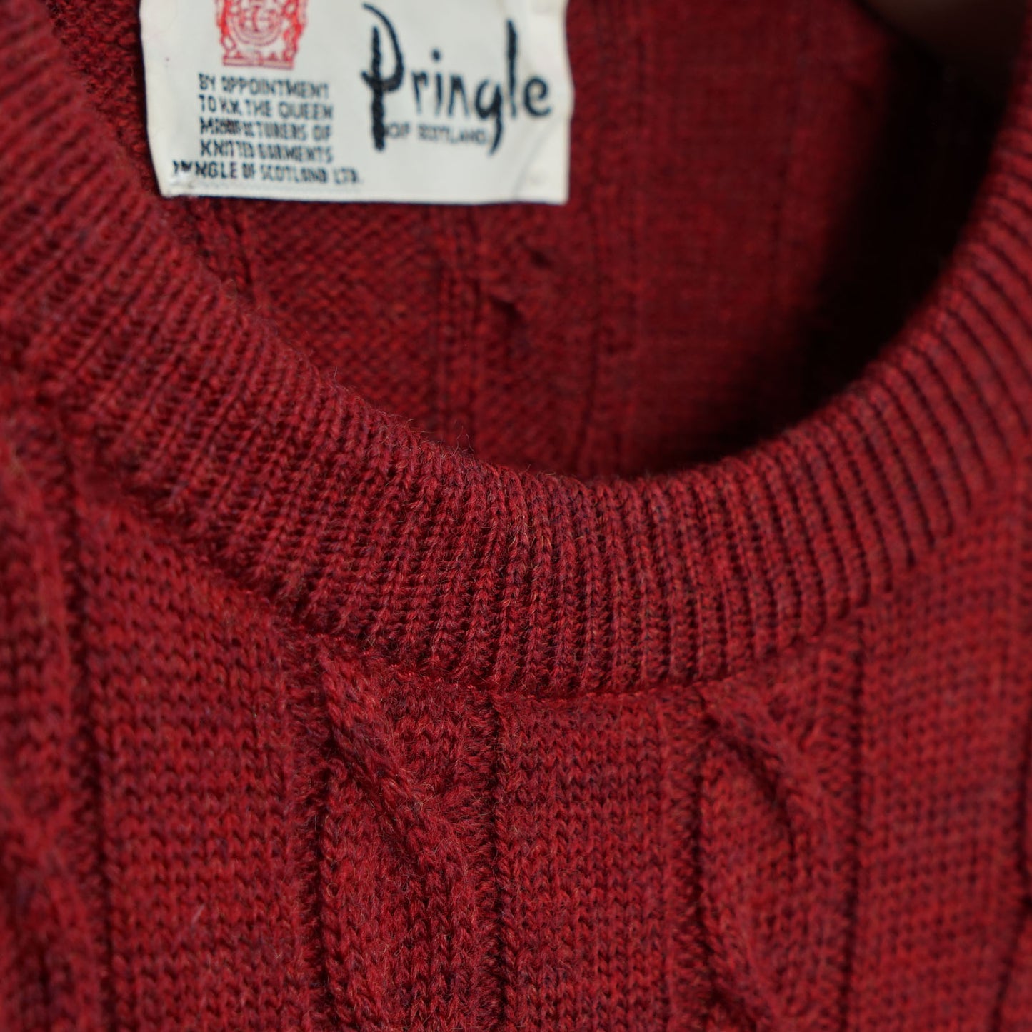 Pringle of Scotland Cable Knit Sweater / Late ’90s-Early '00s (Made in Scotland)