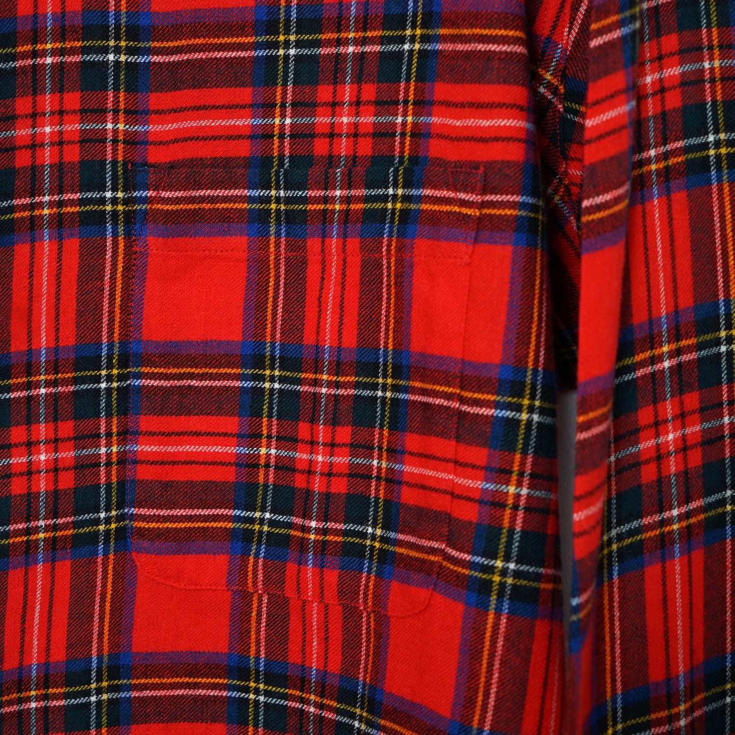 Viyella Tartan Check Shirt / Late '70s-Early '80s (Made in England)