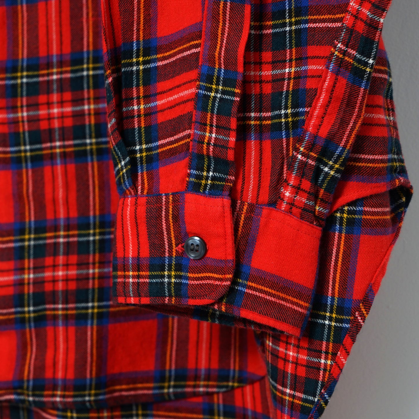 Viyella Tartan Check Shirt / Late '70s-Early '80s (Made in England)