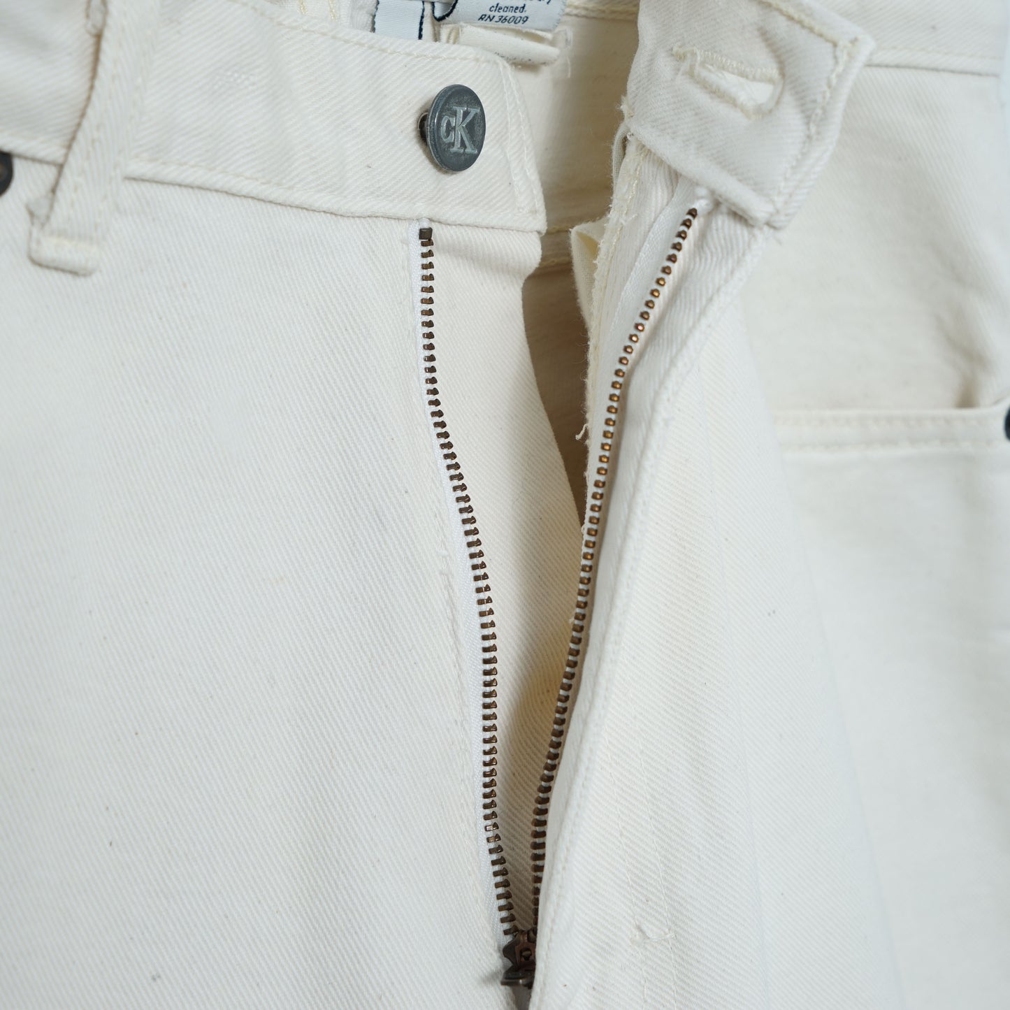 Calvin Klein 5 Pocket White Denim Pants / Early '90s-Mid '90s (Made in USA)