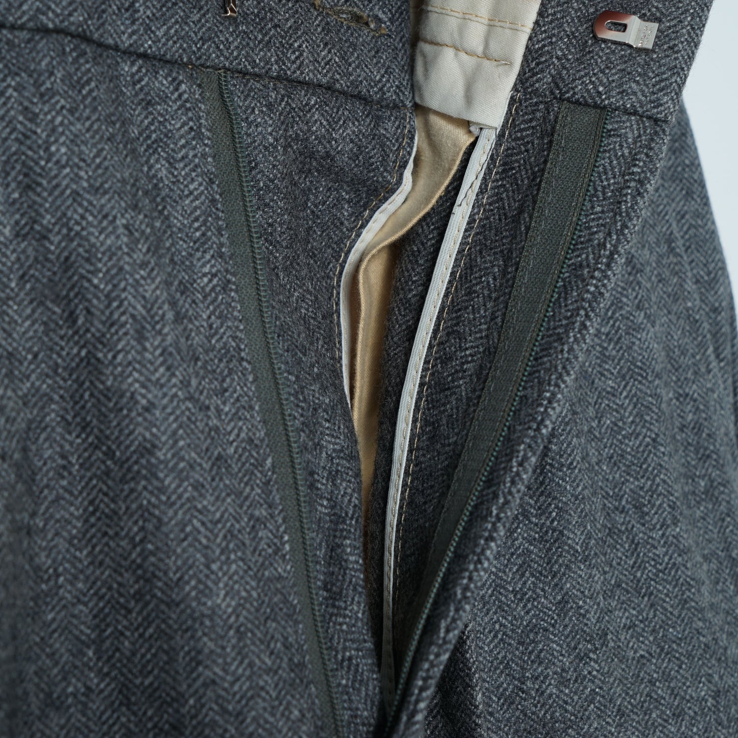 L.L.Bean Herringbone Wool Trousers / Late '80s-Early '90s (Made in England)