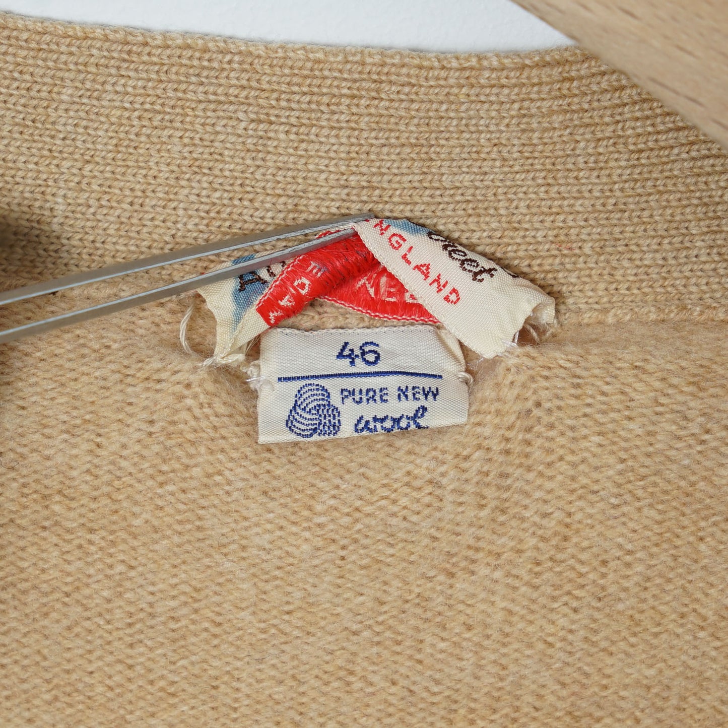 Austin Reed Of Regent Street Pure Lambswool Cardigan / Late '70s-Early '80s (Made in England)