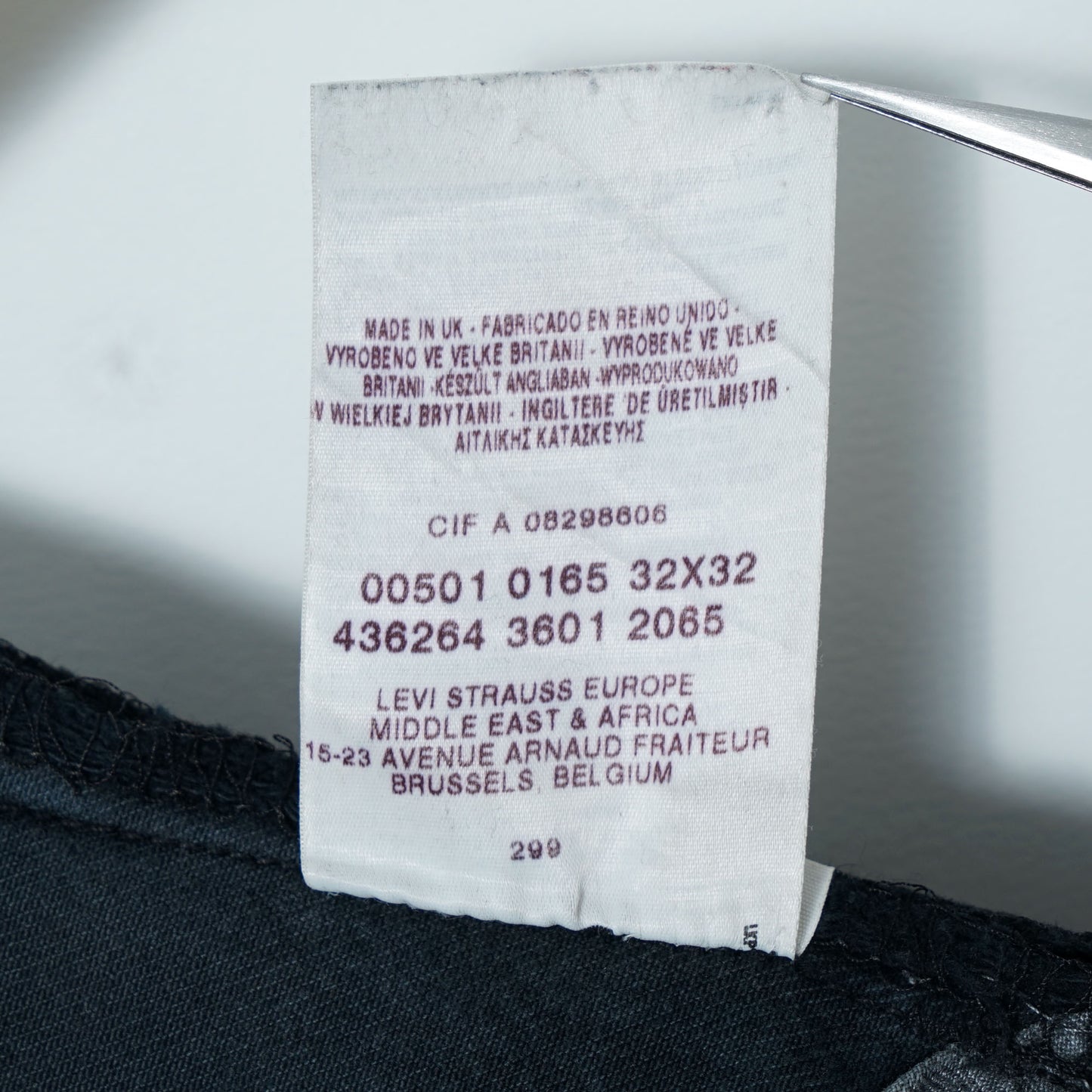 Levi’s 5 Pocket Black Denim Pants / Late '90s-Early '00s (Made in UK)