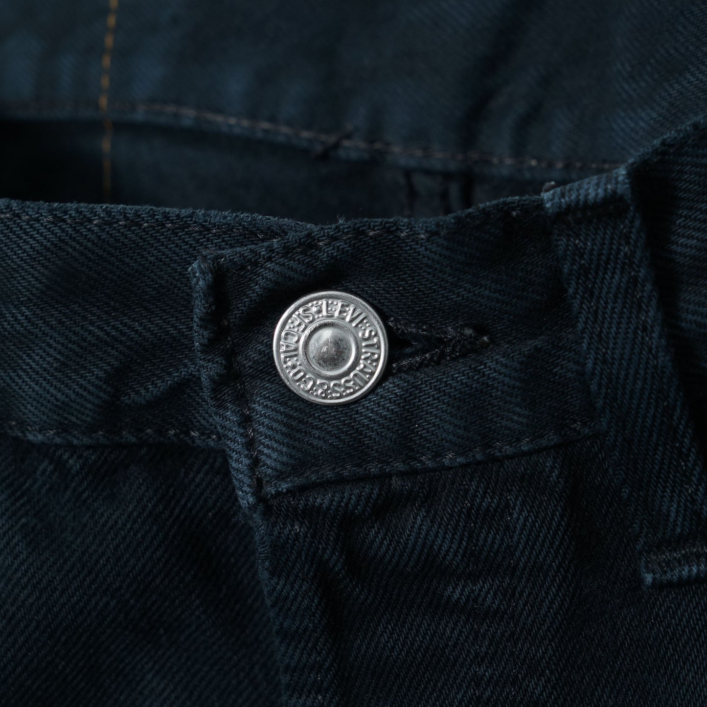 Levi’s 5 Pocket Black Denim Pants / Late '90s-Early '00s (Made in UK)