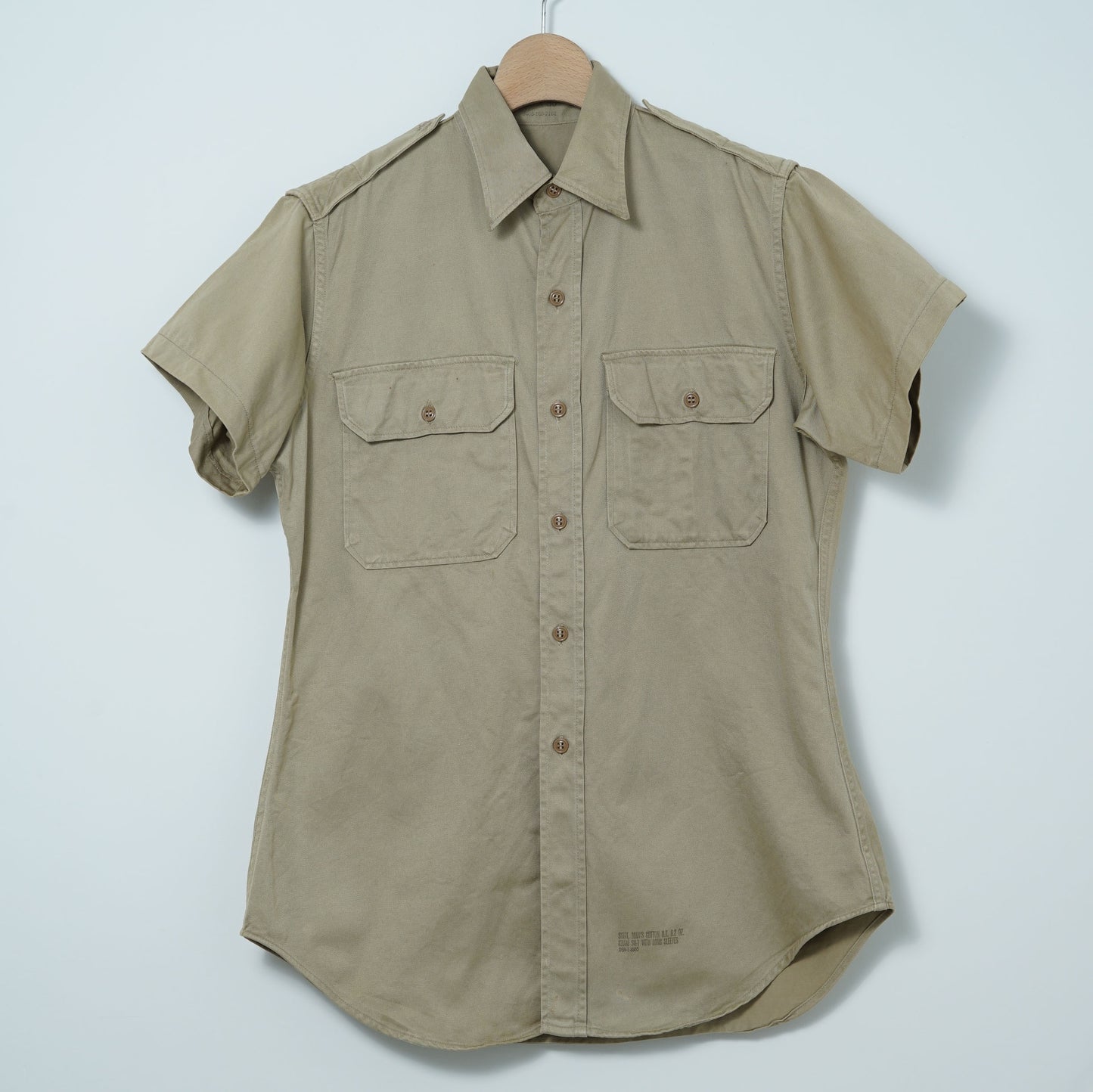 U.S. Military Cotton Sateen Utility Shirt / Late '60s-Early '70s (Made in USA)