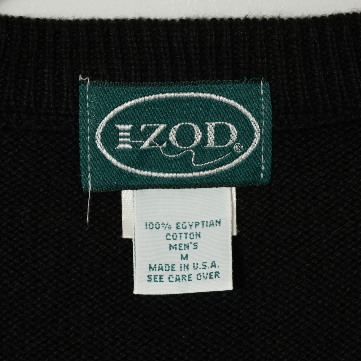 Izod Egyptian Cotton V-Neck Sweater / Late '90s-Early '00s (Made in USA)